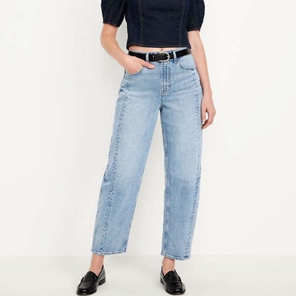 Old Navy Light Wash Barrel Leg High-Rise Jeans New - Picture 1 of 11